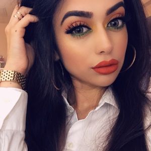 Meet your Posher, Vanessa